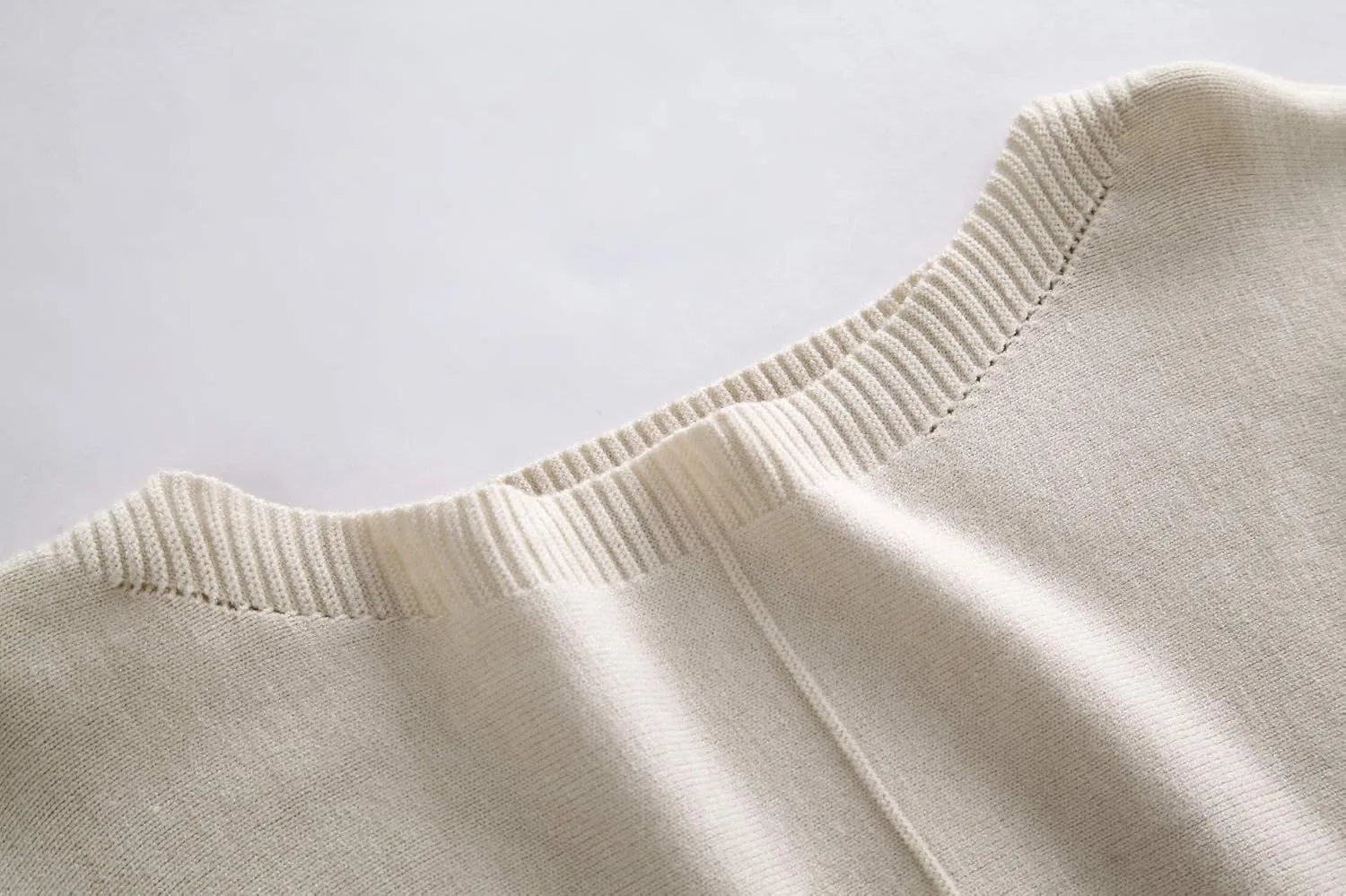 GABERLY Boat Neck Batwing Sleeves Dolman Knitted Sweaters and Pullovers Tops for Women