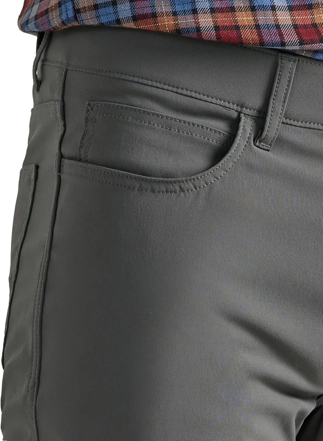 Lee Men's Extreme Motion 5 Pocket Synthetic Straight Pant