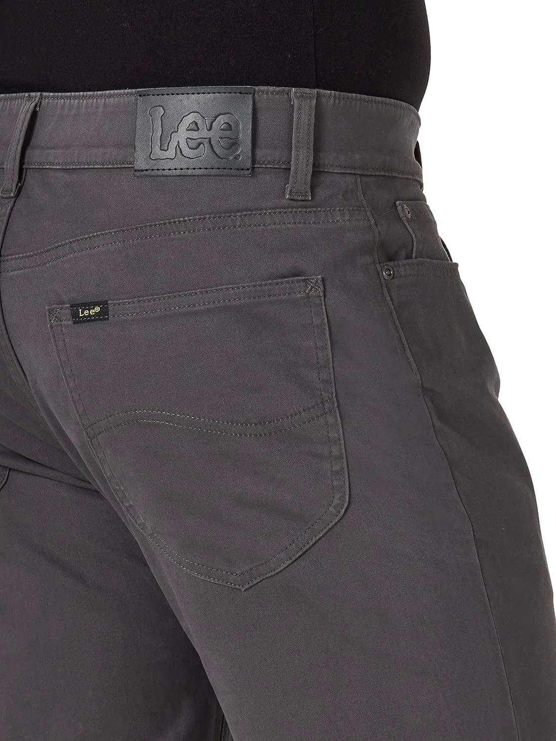 Lee Men's Extreme Motion Straight Fit 5 Pocket Pant